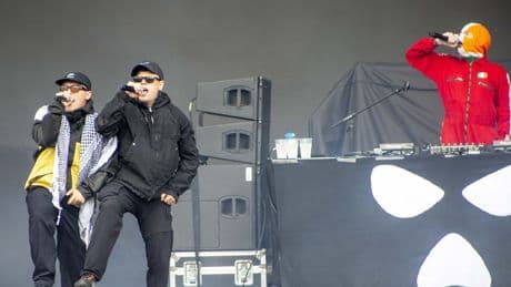 ‘They can’t stop us’: Kneecap hit back against Swinney at Glasgow gig