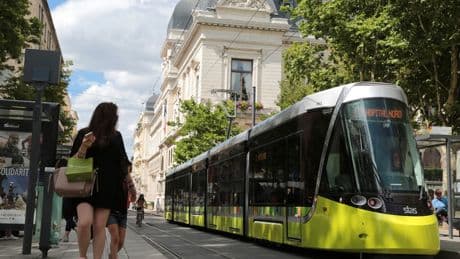 CAF fabricará trenes y tranvías para Francia por 300 millones