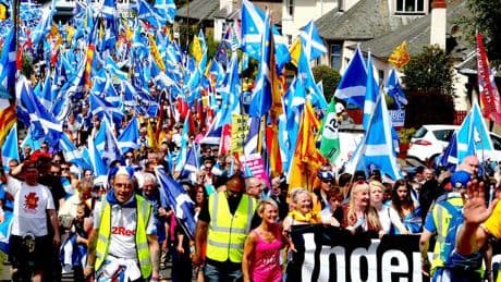 Scottish independence supporters urged to make Stirling march loud after pipe band withdrawal
