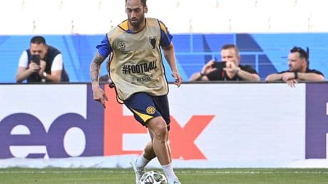 Inter kararını verdi! Hakan Çalhanoğlu listede yer aldı