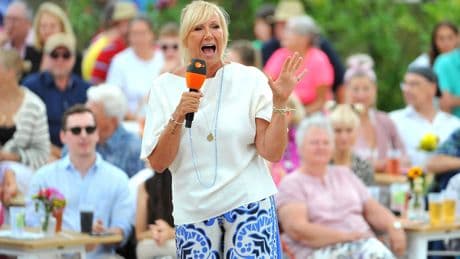 „Flotter Dreier“: Andrea Kiewel macht überraschende „Fernsehgarten“-Ankündigung