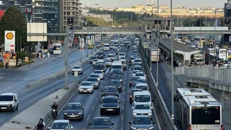Okullarda uyum haftası başladı: Trafik yoğunluğu arttı