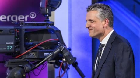 TV-Kritik „Maischberger“: Dieser Druck, sich ständig beim Reden kontrollieren zu müssen
