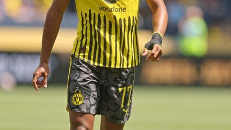 Jobe Bellingham sigue el camino familiar de Jude: "no" a la Premier, brilla en el Dortmund y tiene al Madrid pendiente