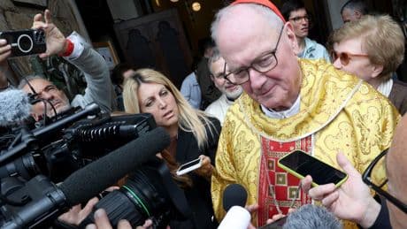 El cardenal Dolan toma distancia de su aliado Trump antes del cónclave