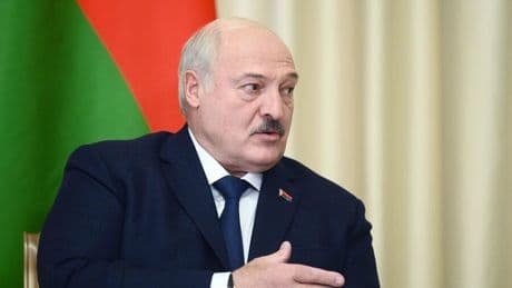 Ukraine-Krieg: Während alle auf die Ukraine blicken: Plant Trump einen Geheimdeal mit Belarus-Diktator Lukaschenko?