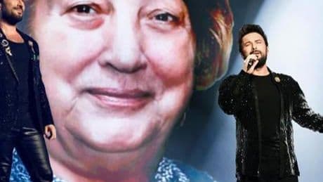 Annesinin ölümüyle yıkılmıştı! Tarkan, turnesini neden bırakmak istemediğini konserde açıkladı
