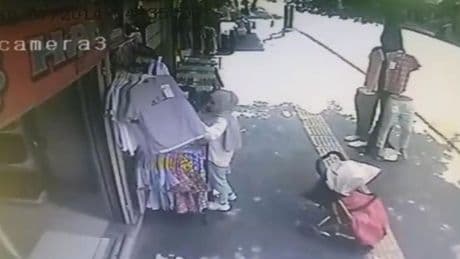 Sorumsuz annenin unutkanlığı pes dedirtti