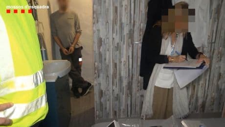El Fiscal pide 107 años de cárcel para un electricista que violó y ofreció a una niña de 12 años