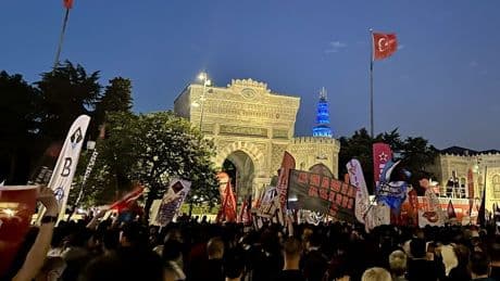 "Millet İradesine Sahip Çıkıyor" mitingi bu hafta Beyazıt'ta