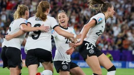 Deutschland steht nach Elfmeterschießen im EM-Halbfinale