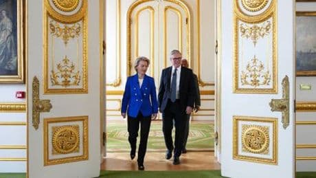 Pressestimmen zum neuen EU-UK-Abkommen: »Neustart« oder »Betrug am Brexit«