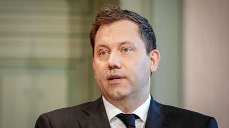 Vizekanzler: Lars Klingbeil fordert Wiederholung der Richterwahl von Brosius-Gersdorf