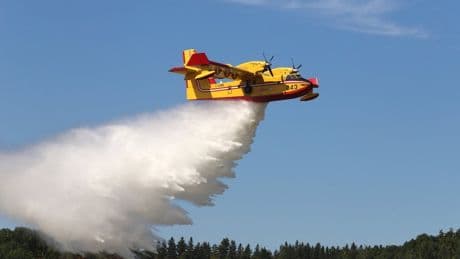 Quebec airtankers head to Ontario, Saskatchewan to aid wildfire fight