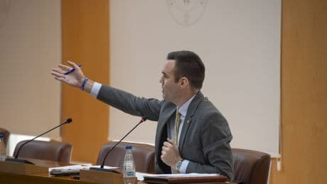 Carlos Verdejo denuncia contratos irregulares en Vox Ceuta y sugiere su paso &quot;inminente&quot; al grupo de no adscritos