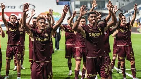 Trabzon'da kayıpsızların düellosu!
