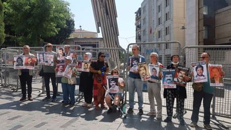 Cumartesi Anneleri eylemi: Barış hakikati konuşarak gelir