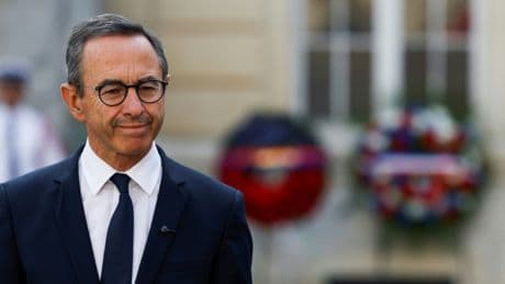 Face au «risque que la France se défasse», Retailleau appelle «à la résistance»