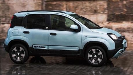 Mercato auto italia, i modelli più venduti: la Panda resta in testa ma ci sono sorprese