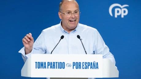 El PP pide a Aitor Esteban que aclare si conoce al dueño de Servinabar y acusa al PNV de ser "cómplice" de Sánchez