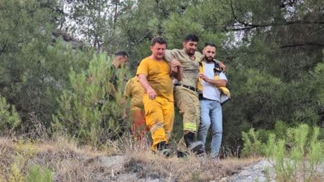 Karabük'te çıkan yangında dumandan etkilenen 2 işçi hastaneye kaldırıldı