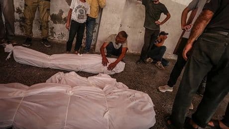 Katil İsrail'in Gazze Şeridi'ne 16 Filistinliyi katletti