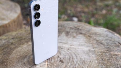Así puedes conseguir el Samsung Galaxy S25 con descuento, un móvil con una excelente pantalla y sonido