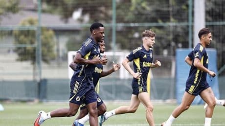 Fenerbahçe'de Feyenoord maçı hazırlıkları başladı