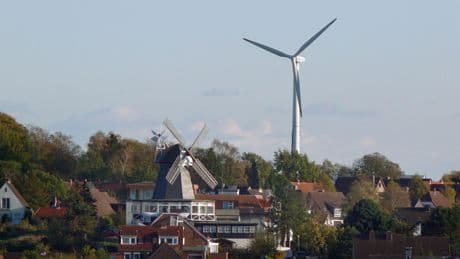 Anwohner klagen gegen Mini-Windrad von Nachbar: Jetzt urteilt das Gericht