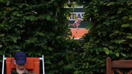 AP PHOTOS: Highlights from the second round of the French Open tennis tournament