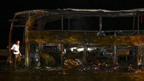 Ankara'da yolcu otobüsü alev alev yandı