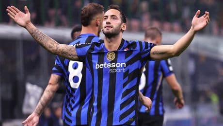 Hakan Çalhanoğlu'ndan Barcelona maçı sonrası paylaşım: "Nerede olurlarsa olsunlar..."