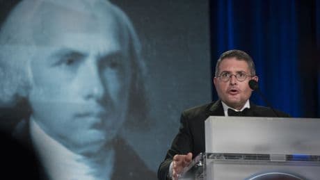 Trump lashes out at 'real sleazebag' Leonard Leo, Federalist Society