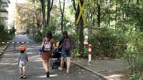 Der Streit um die Flüchtlingsunterkunft und die verwilderten Innenhöfe