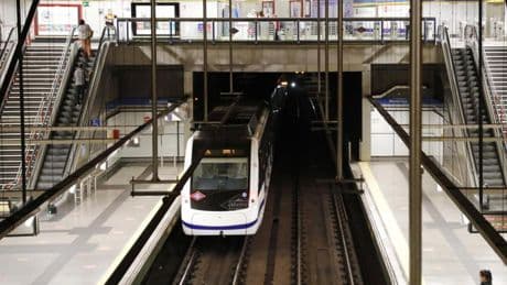 Interrumpida la circulación en un tramo de la línea 6 de metro por causas técnicas