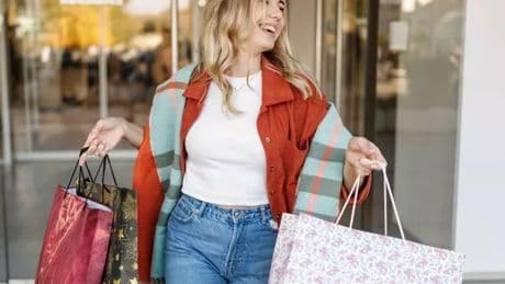 Hundreds of B&M shoppers 'running' for £28 Hollywood mirror that's 'so good'
