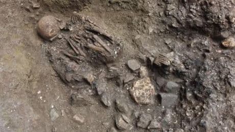 El esqueleto de una mujer de hace 7.000 años desvela un linaje “fantasma” aislado durante milenios y que dio origen a los pueblos tibetanos
