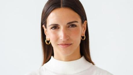 Marta Marcé, experta en menopausia: “Es mejor hacer tres comidas completas al día y no picar entre horas, porque el cuerpo necesita tiempo para que bajen los niveles de insulina”