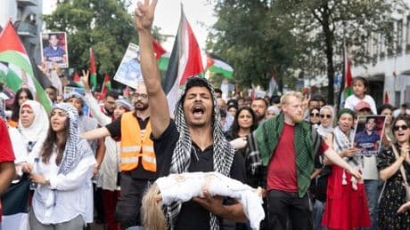 Demonstration: Tausende demonstrieren in Frankfurt gegen Gaza-Krieg
