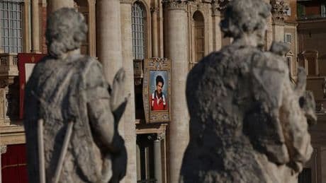 Vatikan: Papst spricht "Influencer Gottes" heilig