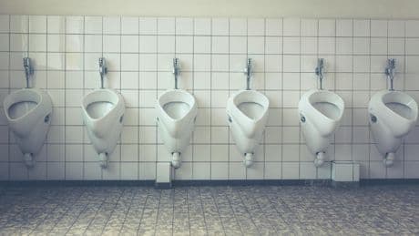 Pipi de précaution: est-ce mauvais pour votre santé d'aller aux toilettes «juste au cas où»?