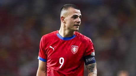 Heerenveen strikt Tsjechische spits, Glenn Bijl tekent bij Royal Antwerp