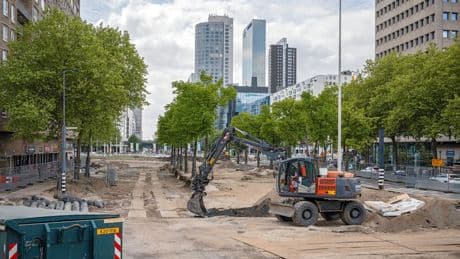 In het versteende Rotterdam  is nu het Hofplein aan de beurt om te vergroenen. ‘Want niemand zegt: doe mij maar overal asfalt, stoeptegels en beton’