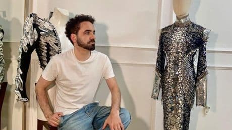 El hombre en la sombra que viste a la «Beyoncé española»