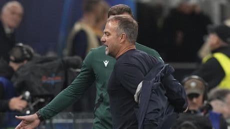 El Barça pide explicaciones a la UEFA por la sanción a Flick