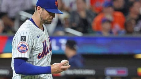 Clay Holmes looks gassed after another poor outing for Mets