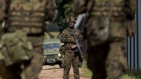 Polen schließt Grenze zu Belarus wegen Militärmanöver mit Russland