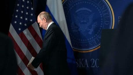 Putin e il mistero sul «contenitore per le feci» portato in Alaska: cosa c'è dietro e come sta davvero