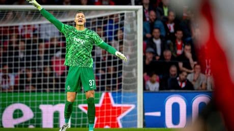 Nederlandse gigant Kjell Scherpen beleeft met Royale Union Saint-Gilloise schitterend CL-debuut bij PSV: ’Voor mij was het extra leuk’