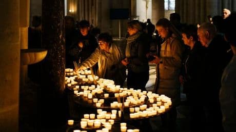 Funérailles du pape François : les drapeaux mis en berne samedi en France